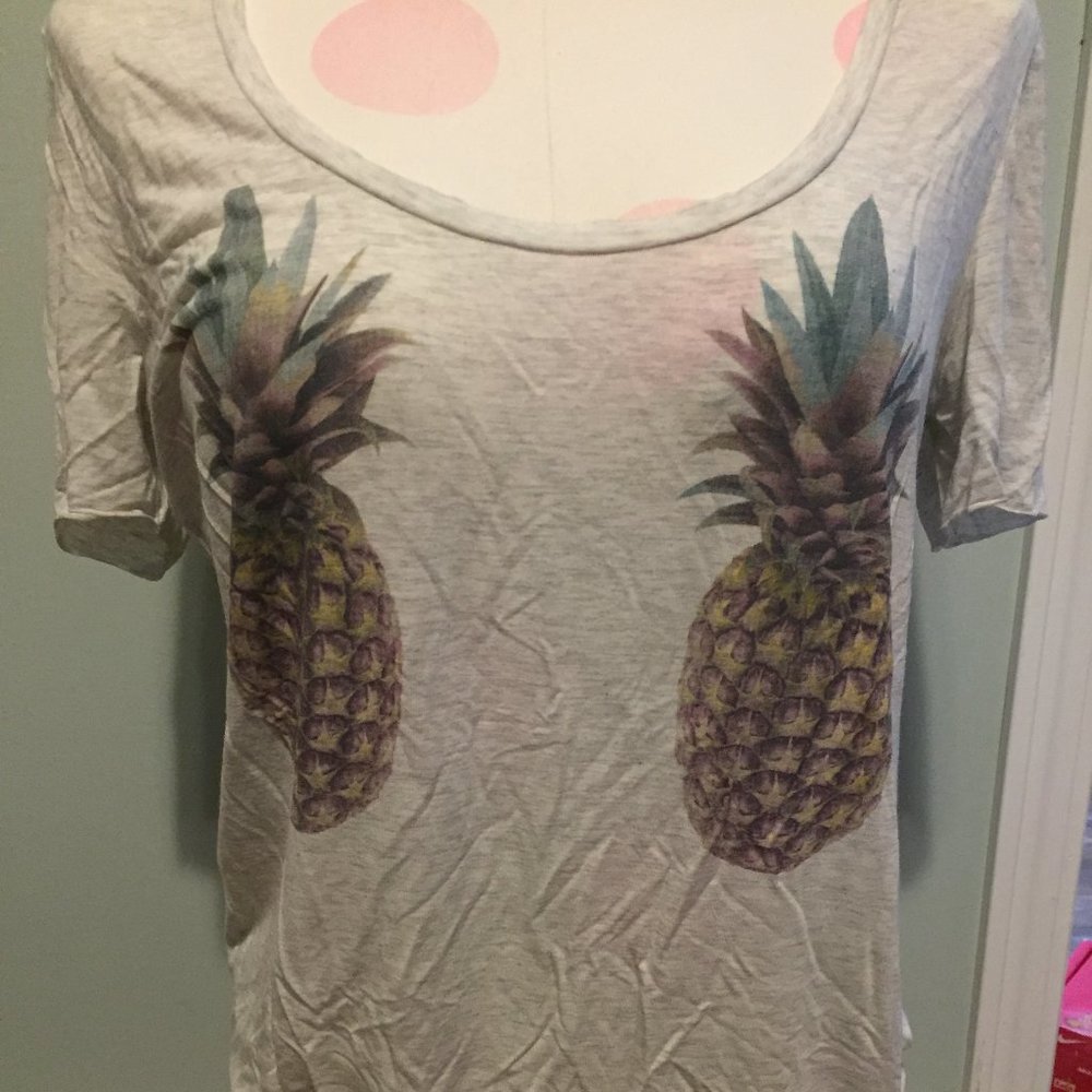 Victoria's Secret PINK Short Sleeve Tee
